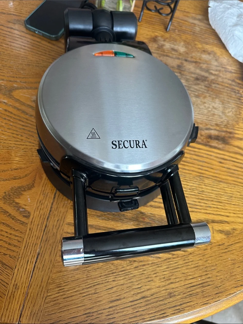 Rotating Waffle Maker - Black & Stainless Steel